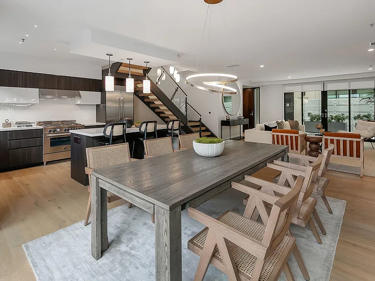 Elm View Residences — Photo 6