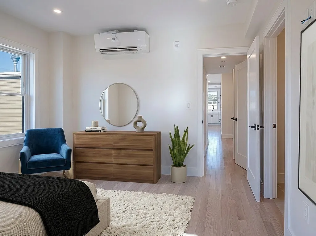 2 bed, 750 sqft, $3,100 — Photo 1