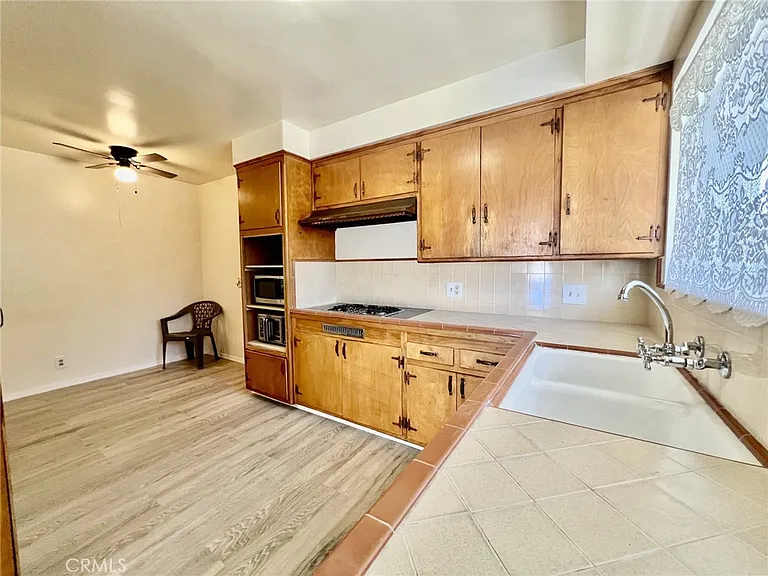 2408 S 8th Ave — Photo 18