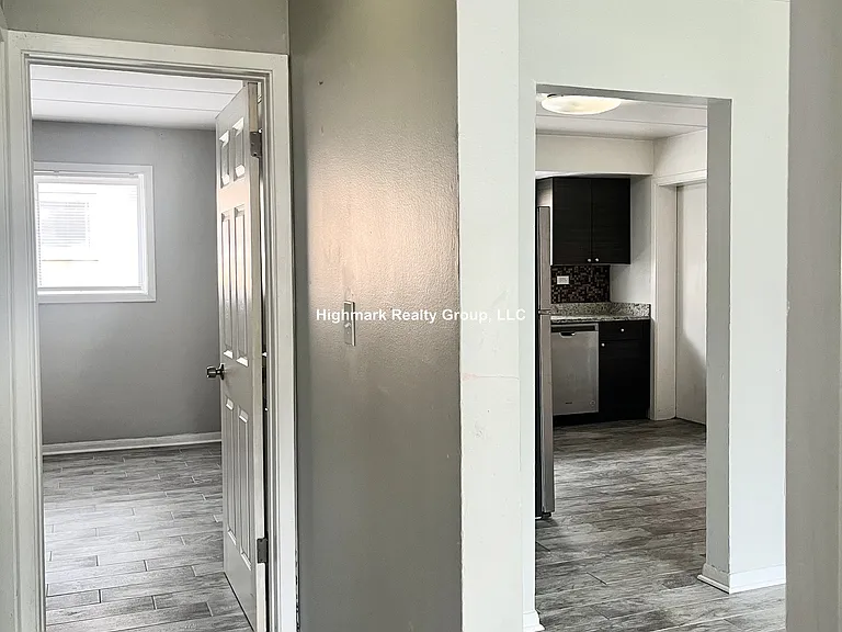 1320 Carol St #4 — Photo 15