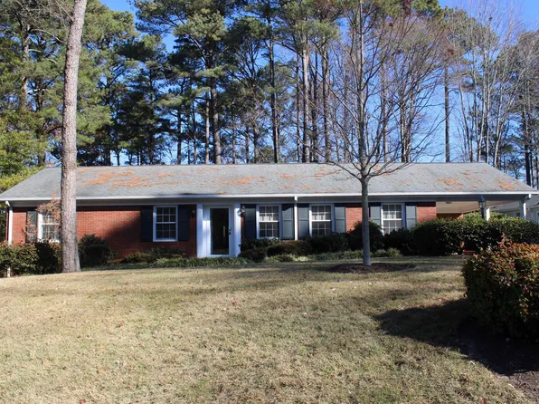 1108 Glendale Dr, Raleigh, NC 27612