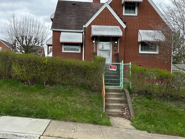 823 School St, Clairton, PA 15025