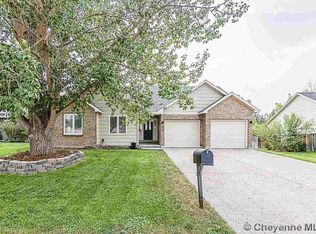 323 Comanche Dr, Cheyenne, WY 82009