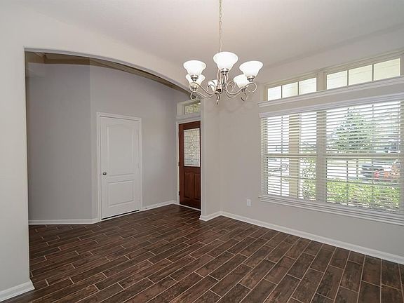 3rd image of 29135 Brooks Valley Dr