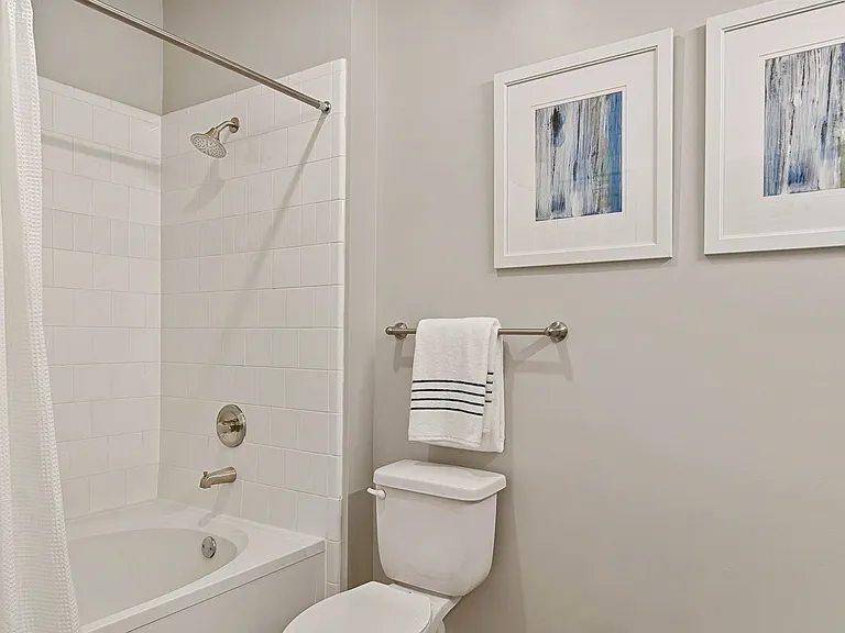 Artisan Station Apartments — Photo 7