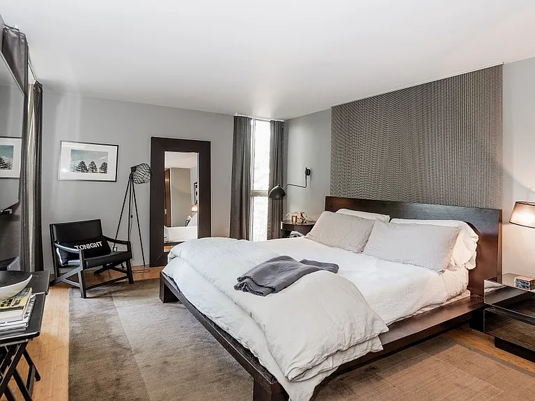 850 N Kings Rd #306 — Photo 2