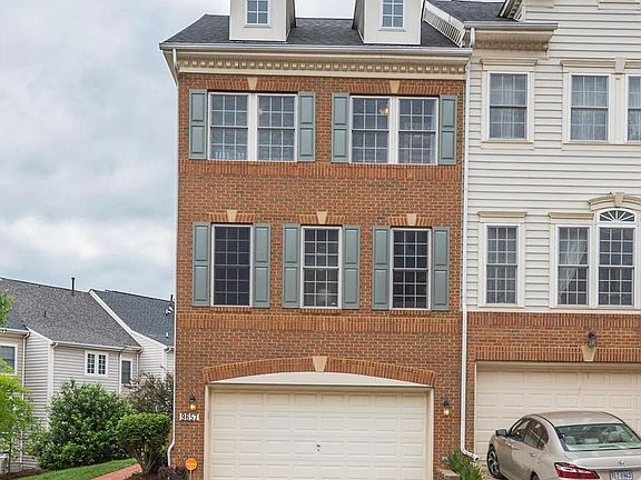 2nd image of 9657 Potters Hill Cir