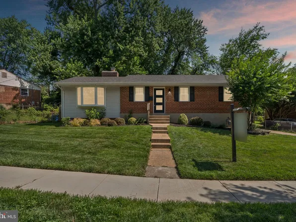 4603 Coachway Dr, Rockville, MD 20852