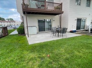 650 Newbridge Rd APT 33, East Meadow, NY 11554