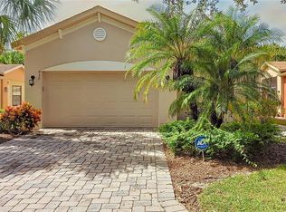 930 Grand Canal Dr, Poinciana, FL 34759