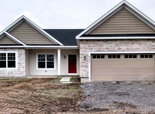 8929 Tulip Tree Path, Lysander, NY 13027