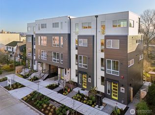 511 Howe St #B, Seattle, WA 98109