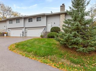 7112 Pontiac Cir, Chanhassen, MN 55317