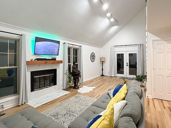 2 Story Living and Dining space