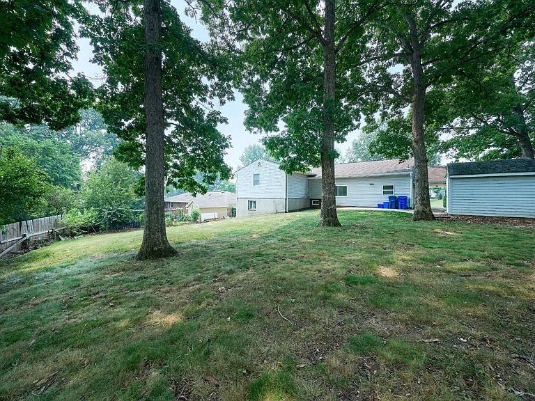 2924 Gracefield Rd — Photo 56