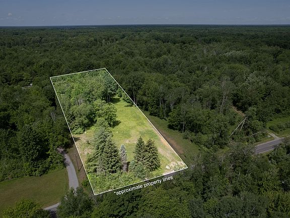 3rd image of 3981 N Waldo Rd
