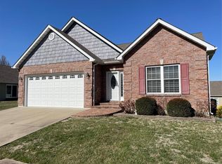 155 Walnut Ridge Dr, Farmington, MO 63640