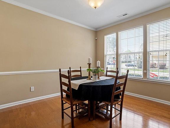 4th image of 5229 Moonview Ct