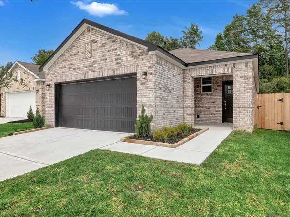 211 Intrepid Trl, Magnolia, TX 77354