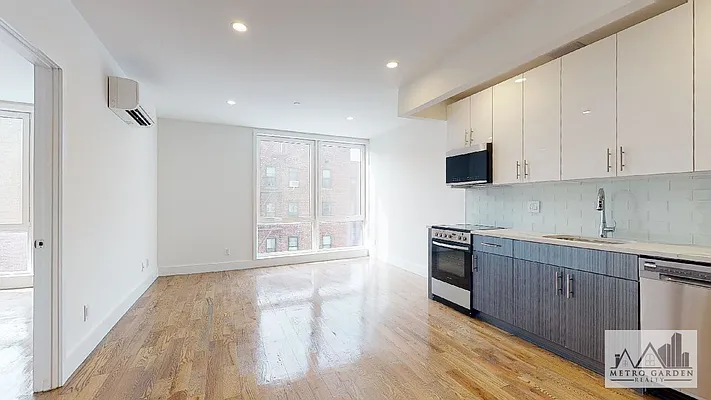 Rented by Metro Garden Realty NYC | media 24