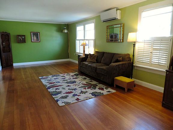 2nd image of 1503 San Francisco Ave NE