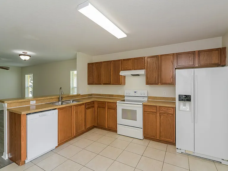 735 Windrose Dr — Photo 8