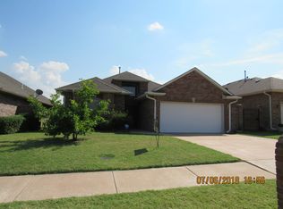 6904 NW Maple Dr, Lawton, OK 73505