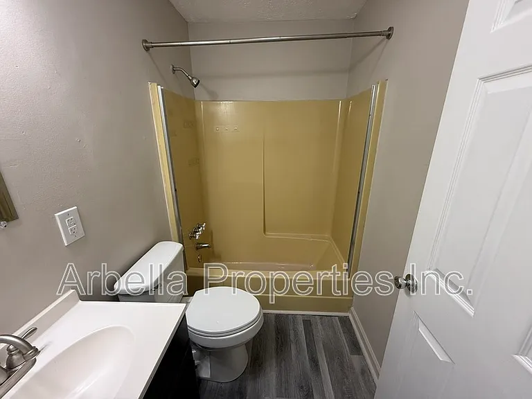 230 Booher Ln #4 — Photo 16