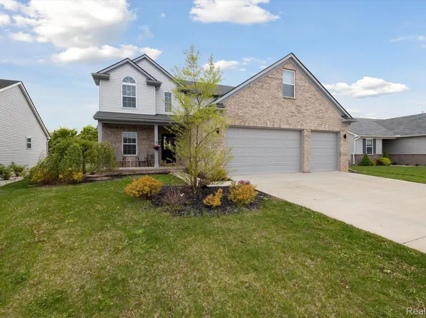 5088 Westminster Dr, Dundee, MI 48131