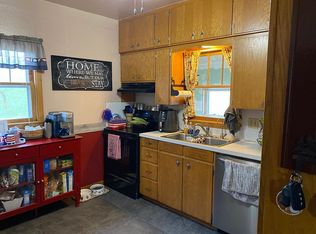 420 W Schley Ave, Linton, ND 58552