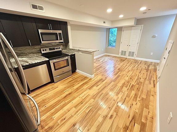 2nd image of 443 Wiota St #B