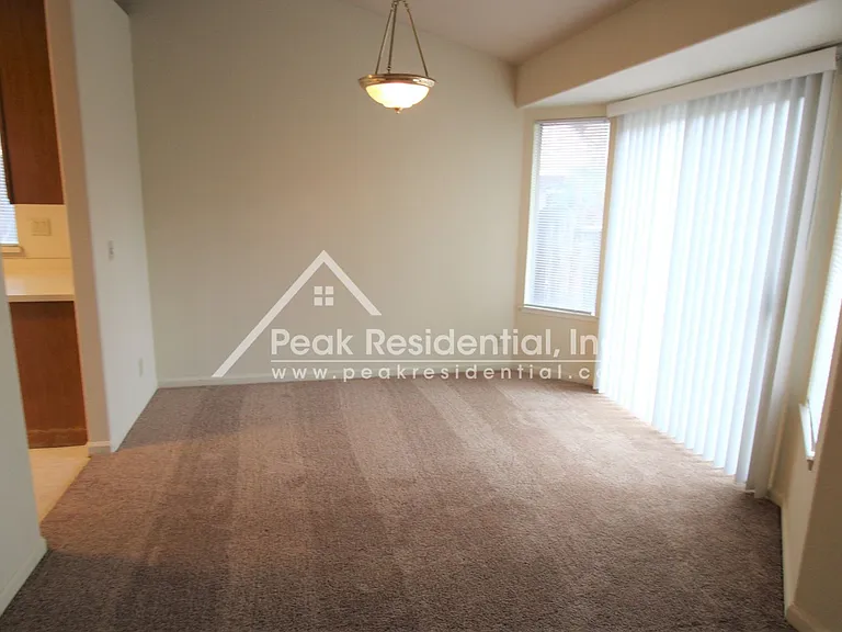 1024 Moreno Way — Photo 6