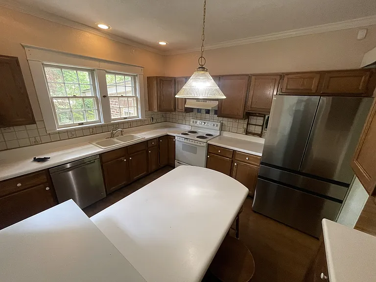 708 E Lake Dr — Photo 35