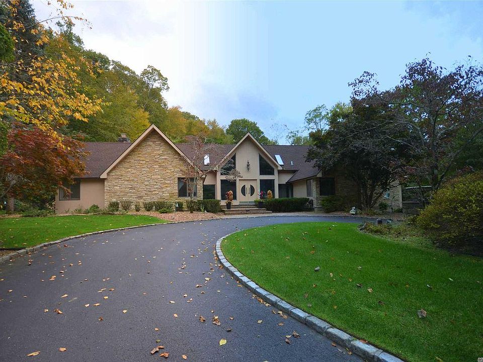 1st image of 22 Carman Ln