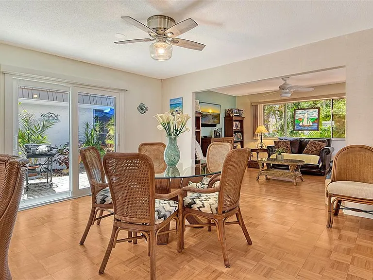 2308 Waterbluff Pl #V-304 — Photo 7
