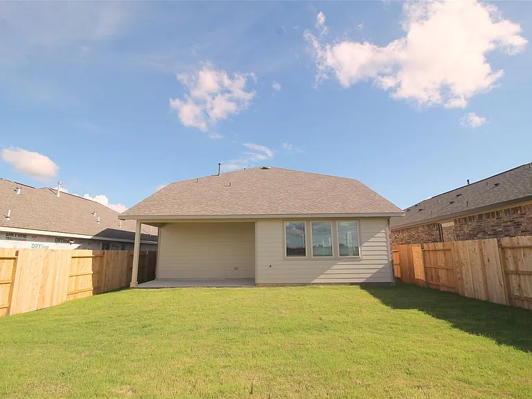 26018 Windy Pr — Photo 33