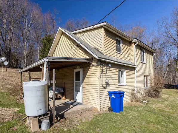407 Mowry Rd #411, Monaca, PA 15061