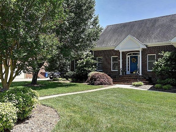 2nd image of 301 White Dogwood Dr