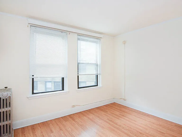 3335 W Diversey Ave #32 — Photo 7