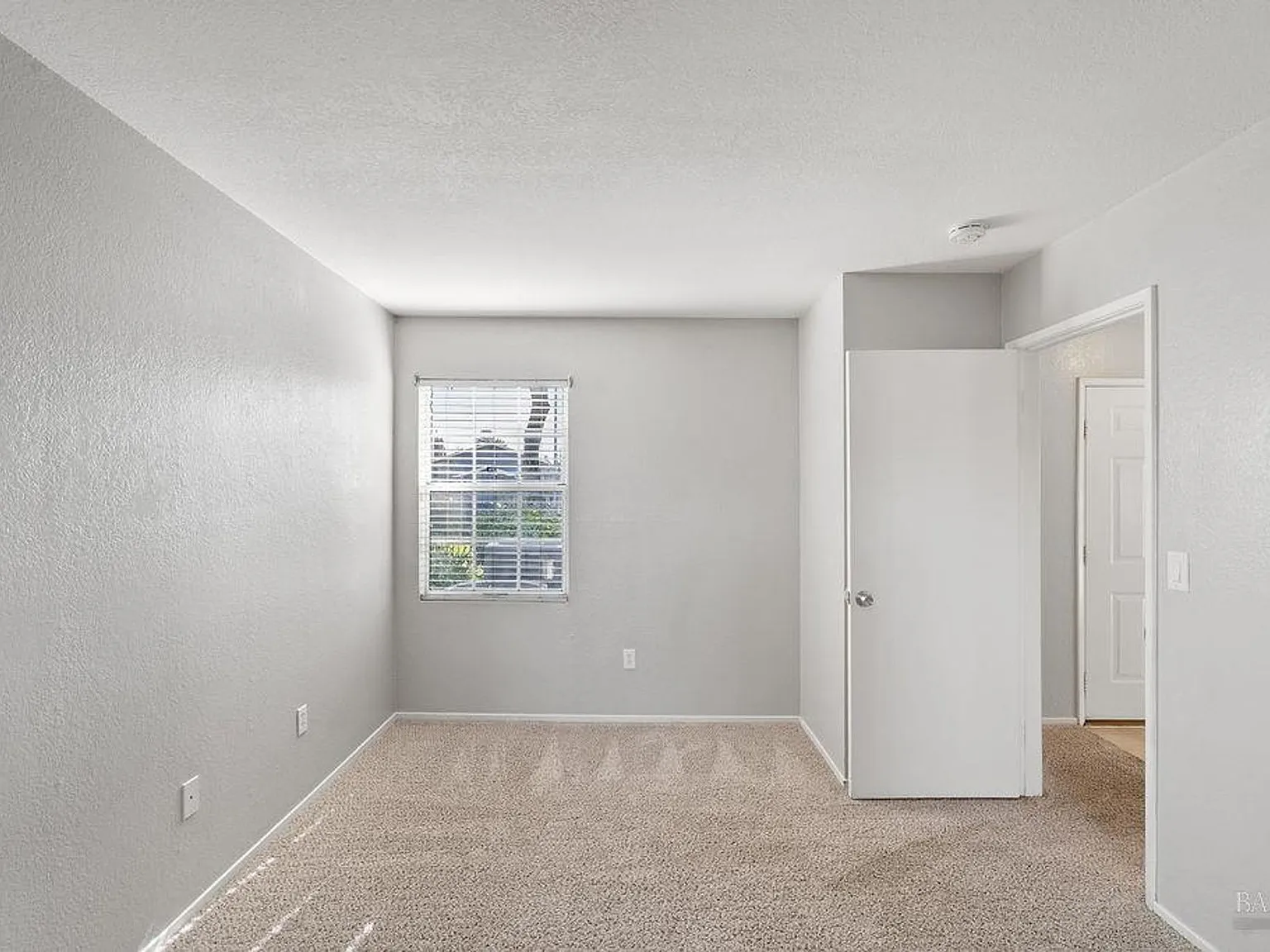 2915 N. Texas Street #141 — Photo 3