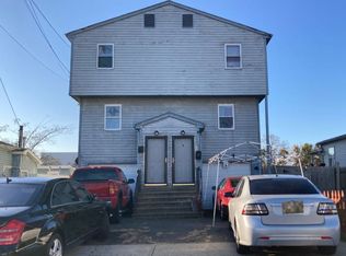 270-272 Adams St, Bridgeport, CT 06607