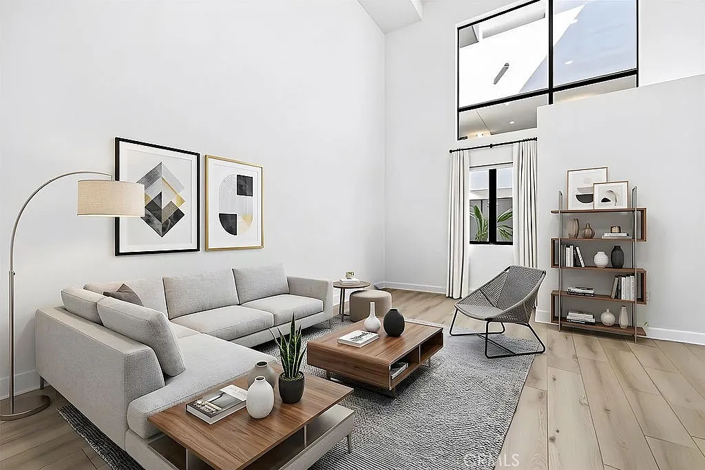 2 bed, 1543 sqft, $5,700 — Photo 3