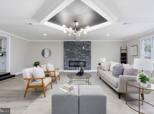 8121 Hillendale Rd, Parkville, MD 21234