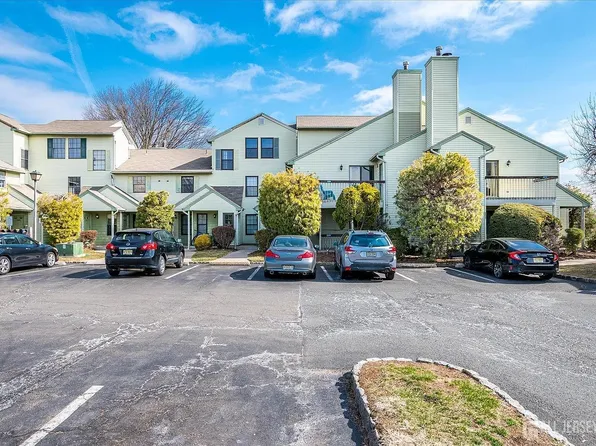 603 Woodbridge Comns Way, Iselin, NJ 08830