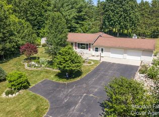 6660 Vinton Ave NW, Comstock Park, MI 49321