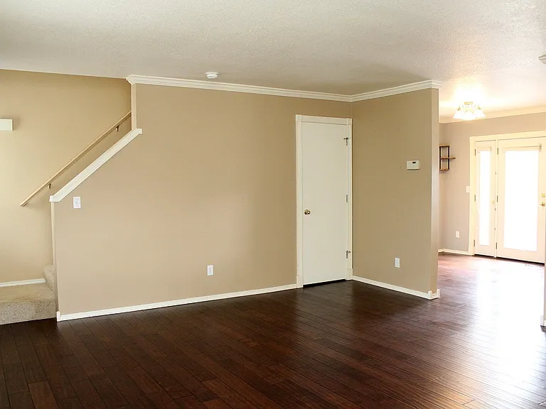 4410 SW Appletree Pl — Photo 7