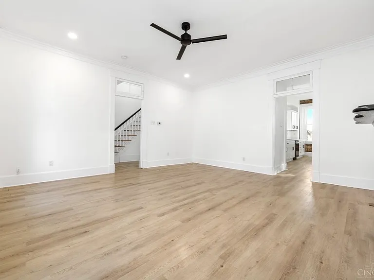2321 W McMicken Ave — Photo 5