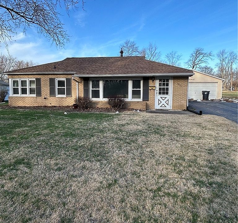 1st image of 1047 S 44th St