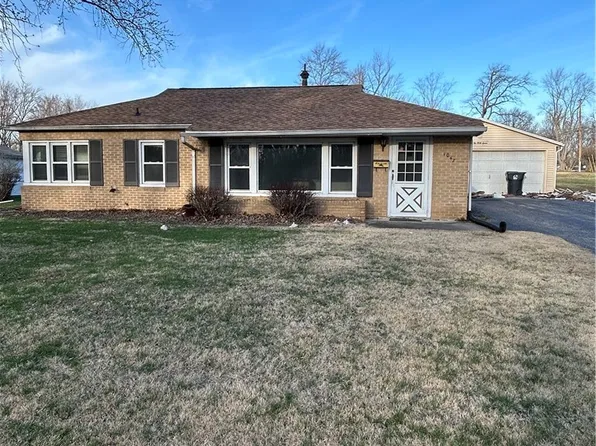 1047 S 44th St, Decatur, IL 62521