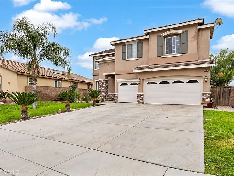 53051 Imperial St — Photo 3